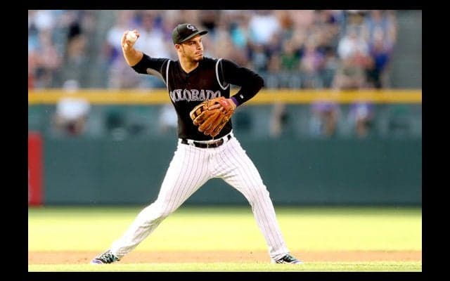 NO1三塁手アレナド、また「ものすごいプレー」　ダイブ→圧巻送球に絶賛の声