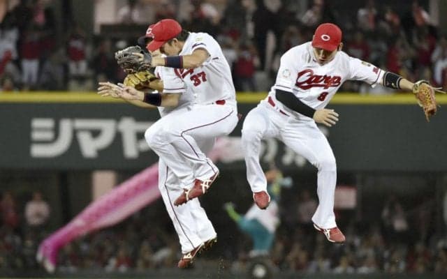 集中打で12得点！広島東洋が圧勝でリーグ連覇に王手！