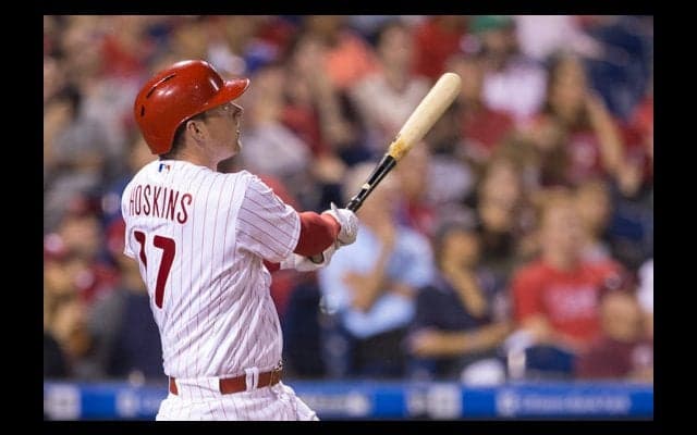 「サイン下さい…」デビュー34戦で18発、フィリーズ超新星に同僚おねだり