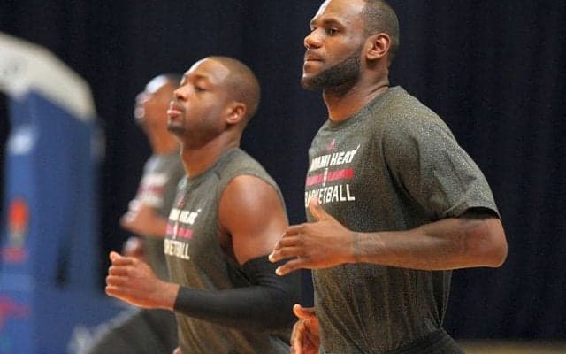レブロン・ジェームズとドウェイン・ウェイド、ライバルでもあり親友でもある2人が合同トレーニングの様子を紹介