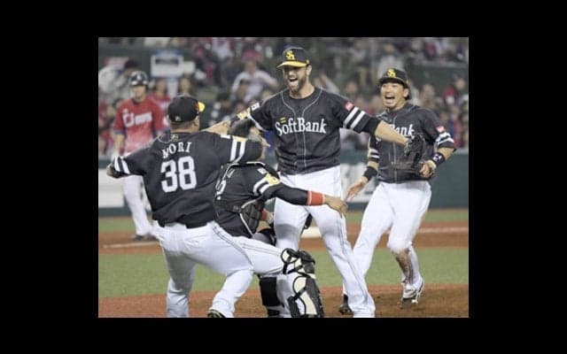 斉藤和巳が断言。「ソフトバンク優勝の立役者は唯一無二のサファテだ」