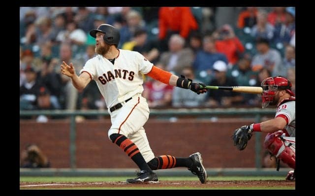 「落ち着いて」…本塁打後に全力疾走の強打者、投手に制されスローダウン!?