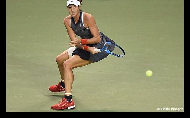 「ナンバーワンとしての初試合に勝ててうれしい」ムグルッサがプイグを破り準々決勝へ [東レPPO]