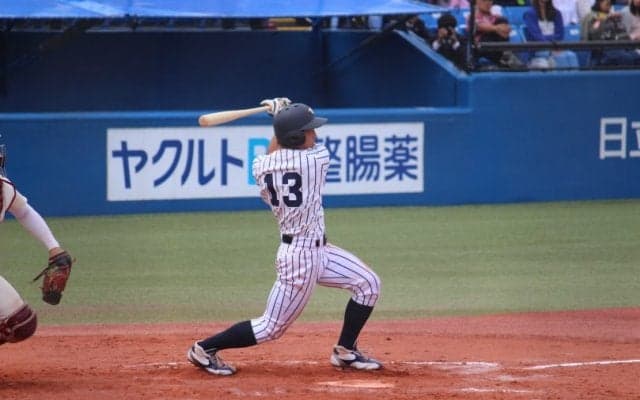 立大・大東孝輔がミスを取り返す逆転打で開幕3連勝！早大は一歩及ばず【東京六大学野球】