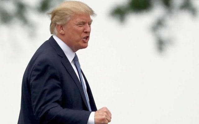 NBA優勝チーム恒例のホワイトハウス表敬訪問が『嵐』を呼ぶ、トランプ大統領vsカリーの戦いにレブロンが加勢!?