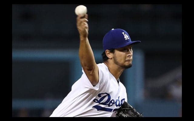 ダルビッシュ、7回1失点好投で3年ぶり2桁勝利！　マエケンに継投、ド軍100勝目