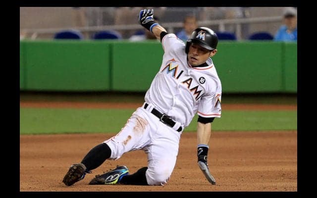 イチロー鮮やか右前打、代打27安打でMLB記録王手！　二盗成功で米17年連続盗塁