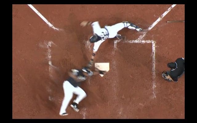 ソフトBデスパイネが技あり生還　激走→タッチかいくぐる→左手で本塁触る