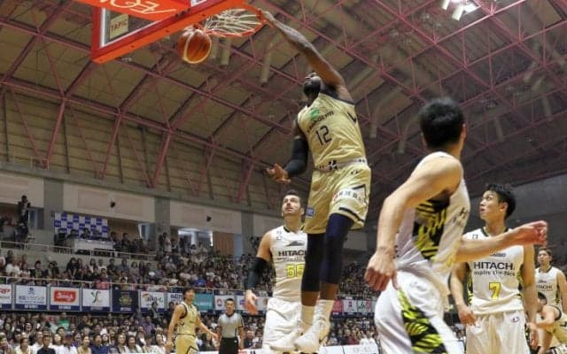 わずか53失点、琉球ゴールデンキングスが『堅守』をやり返してサンロッカーズ渋谷を相手に前日の雪辱を果たし今季初勝利