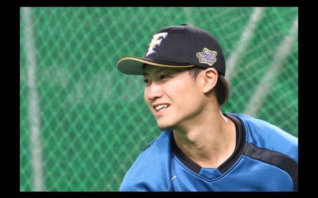 日ハム西川、左ふくらはぎ死球で交代「明日出ろと言われたら厳しいかな」