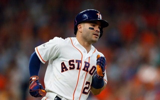 アストロズの“小さな巨人”アルトゥーベ、1試合3発でベーブ・ルースに並ぶ