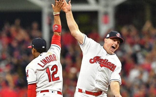 インディアンス、5点差を逆転して連勝…後がないヤンキースは第3戦を田中将大に託す