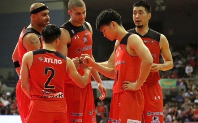 4871人の観客が見守る中でチーム一丸の『強者の貫禄』を示した千葉ジェッツ、盤石の試合運びで京都ハンナリーズを下す