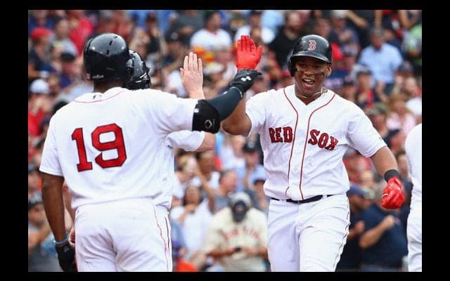 Rソックスが逆転勝利で1勝2敗　20歳デバース決勝弾＆プライス救援で快投