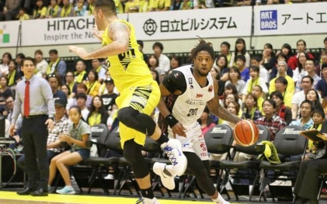 三遠ネオフェニックスのカルティエ・マーティンは相手を翻弄する大型ガード、チルドレスに代わるプレーメーカーに期待大！