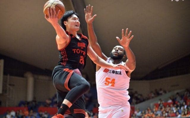 一瞬の綻びを突き13-0と走ったアルバルク東京、新潟アルビレックスBBを撃破しホームアリーナ初勝利＆開幕3連勝を達成