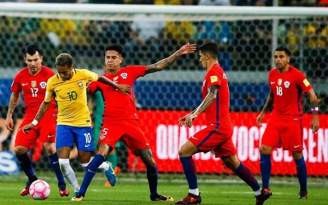 プレーオフを残して激闘のW杯予選が終了…最新FIFAランク上位30カ国でロシアW杯出場を逃した7カ国とは…？