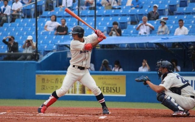 東都通算100安打を達成した攻守で野性味あふれる内野手　山崎 剛（国学院大）