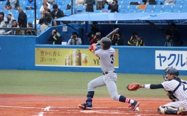 慶大が4時間超の熱戦を逆転で制す！岩見不発も清水翔が4安打3打点！【東京六大学野球】