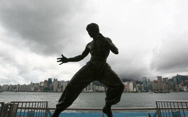 ブルース・リー、現役格闘家にも影響を与える思想と言葉