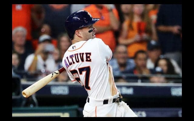 MVP級活躍続くアルトゥーベ、PS6試合13安打をファン称賛「新イチロー」