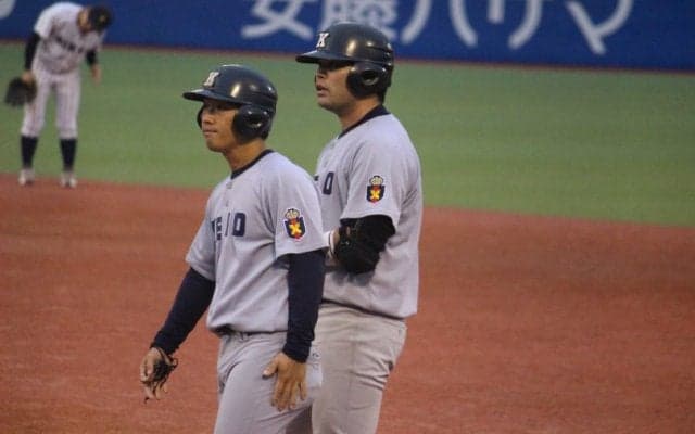 岩見雅紀が年間リーグ最多記録となる12号バックスクリーン直撃弾で立大に連勝！通算本塁打は3位に【東京六大学野球】