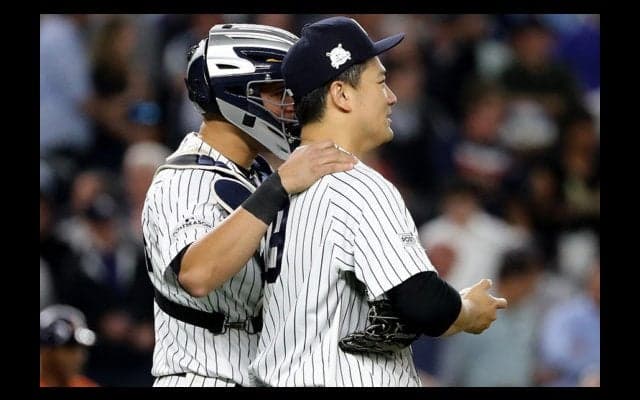 打席でも貢献の女房役が田中将大の快投絶賛「速球の制球が素晴らしかった」