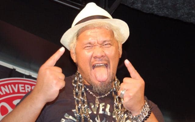 プロレスラー真壁刀義、ラグビー代表合宿に乱入