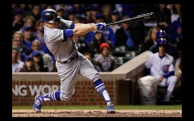 【MLBプレーオフ】ドジャース打線爆発、3回で7得点、ヘルナンデスが満塁弾含む2打席連続弾