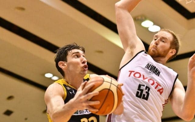 持ち前の粘りが復活した栃木ブレックス、善戦するもインサイドの主導権を得られずアルバルク東京に敗れ、初の3連敗