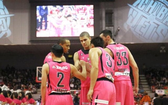 堅守とチームメートの献身が『アシスト』した富樫勇樹の31得点、千葉ジェッツが大阪エヴェッサに前日の雪辱を果たす