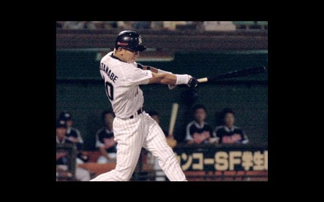 ドラフト１位の苦悩。期待の大型内野手が「打ち方を忘れた」状態とは