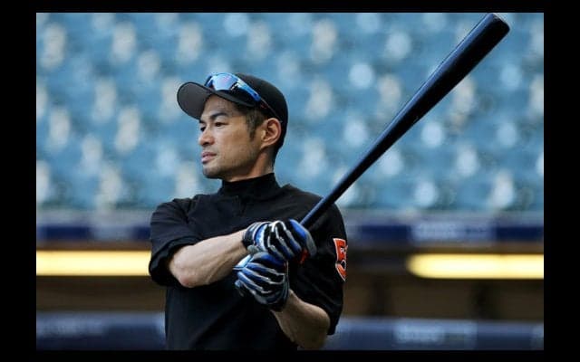 注目浴びる44歳イチローの来季　マーリンズは今週決断か　MLB公式サイト特集