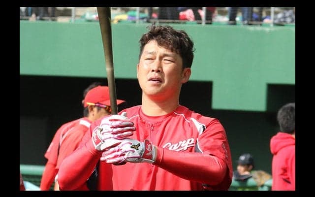 広島新井、初4番で追撃ソロ弾も無念敗退　ファンに感謝「ありがとう、と」