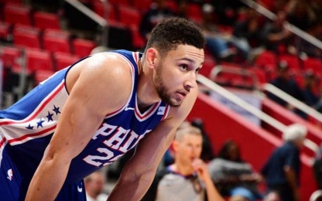 ベン・シモンズがデビュー4戦目でトリプル・ダブルを記録、エンビードとの強力コンビでプレーオフ進出を目指す