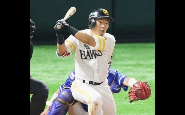 無安打だった福岡ソフトバンク・中村晃が“リプレー”殊勲打！