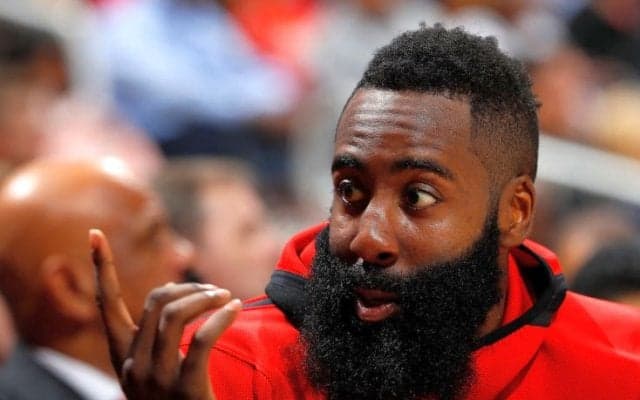 インタビューの自身の仕種を『完コピ』した少年ファンにジェームズ・ハーデンが大興奮「バッチリだ！」