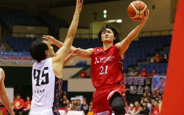 名古屋ダイヤモンドドルフィンズ、ボールへの執着心を出して守備とリバウンドで三遠ネオフェニックスを圧倒