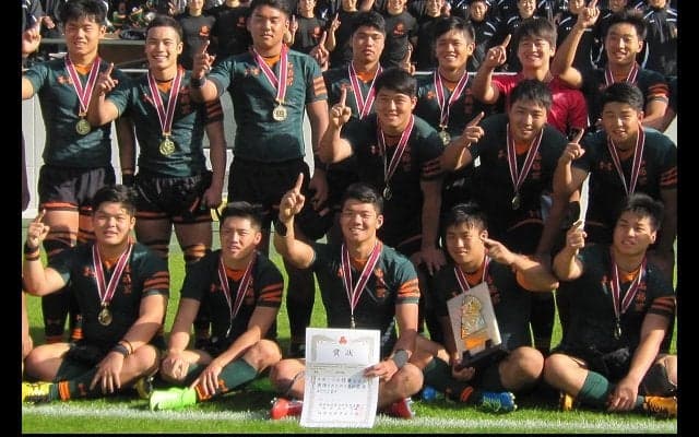  東福岡が最多得点、無失点で花園出場決める。14年ぶり決勝進出の小倉は完敗 