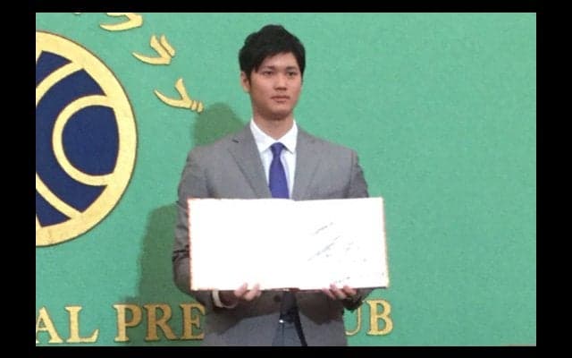 日ハム大谷の「自問自答」　すごい記録か、二刀流か…“唯一無二”の価値