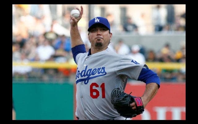 【MLB】元メジャー右腕ベケットが酩酊ステージダイブで歌手脱臼→逮捕と米報道