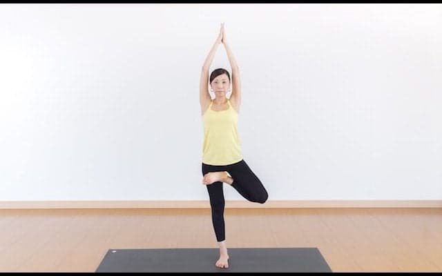 【ヨガの基本ポーズ30 #4】お尻やお腹などの引き締めに効果的な5ポーズ