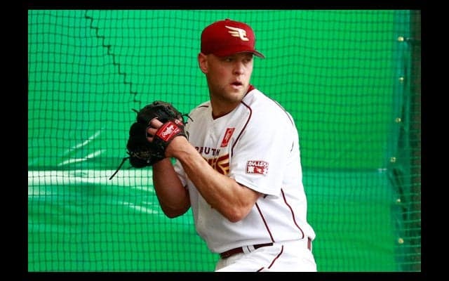 異国の地でセットアッパーに　荒波を乗り越えて輝く「ハーバード大卒右腕」