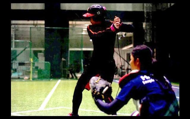 NTT、日本ソフトボール協会とアスリートの脳情報処理を解明する共同実験を実施