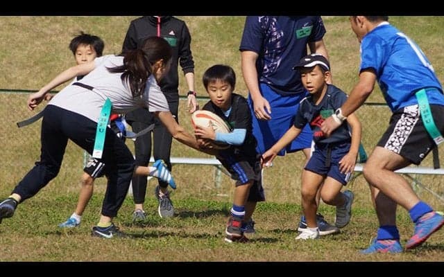 ルール説明からゲームまで体験できる「タグラグビー教室」開催