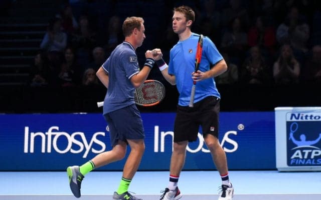 コンティネン／ピアースが1勝1敗の五分に持ち込み、エルベール／マウとの準決勝進出ペア決定戦へ[ATPファイナルズ]