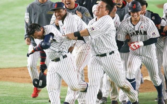 宿敵韓国に延長サヨナラ勝ち！稲葉ジャパンが初陣を劇的逆転勝利で飾る！