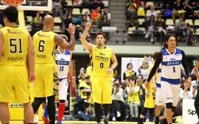 リーグNo.1の守備力とトランジションで島根を破ったSR渋谷、破竹の7連勝