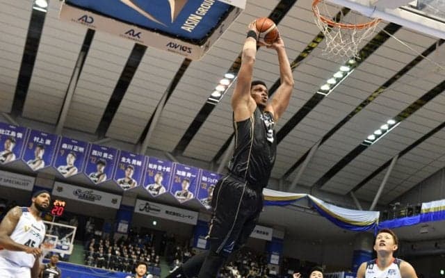  大黒柱の不調をチームで乗り越え横浜を撃破、シーホース三河が新記録の16連勝