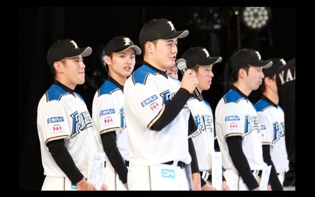 日本ハム清宮「60本」宣言にファン大歓声！「目標は“北海道から世界へ”」